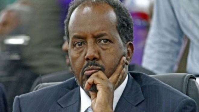 رئيس الصومال يتعهد بمواصلة الجهود لاستعادة الأمن والسلام في بلاده